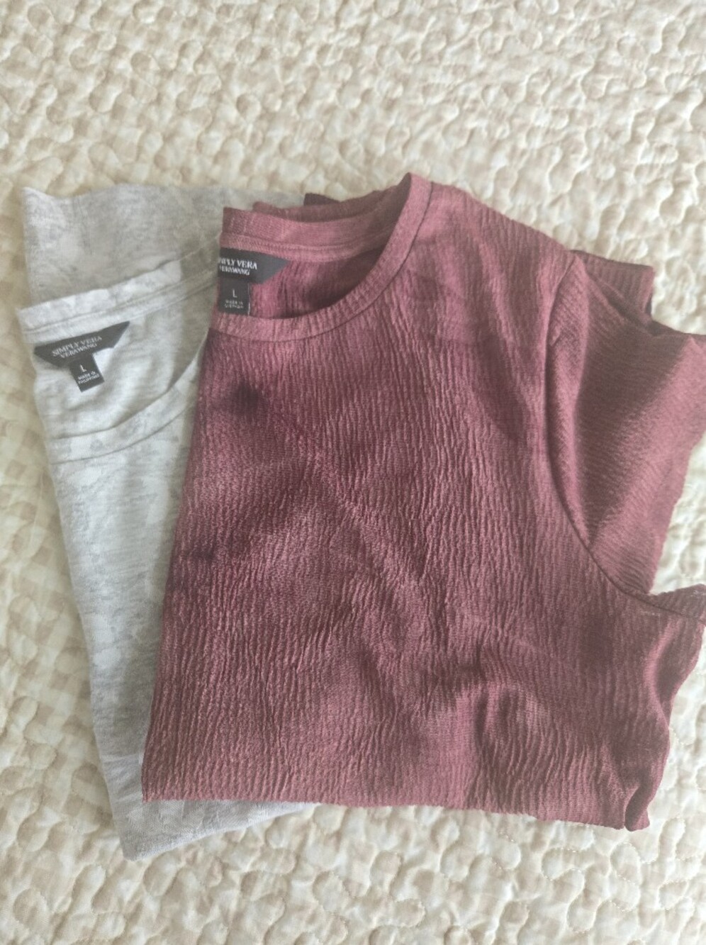 BUNDLE 2 Simply Vera Wang Short Sleeve Tee's in Burgundy and Gray, Classic Large